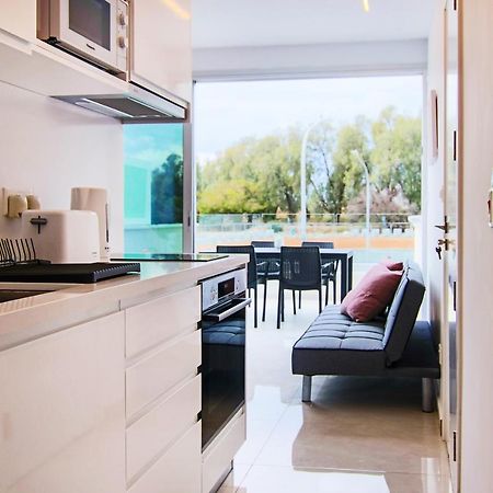 Phaedrus Living - Seaside Luxury Flat Harbour 108 Apartment Пафос Екстериор снимка
