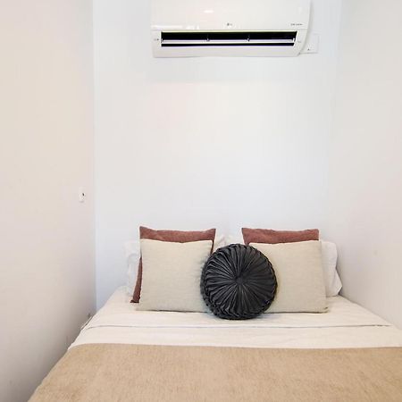 Phaedrus Living - Seaside Luxury Flat Harbour 108 Apartment Пафос Екстериор снимка